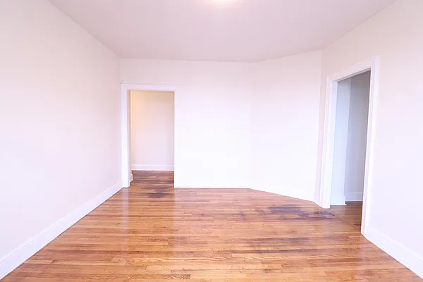 Rented by A&E Real Estate Management | media 2