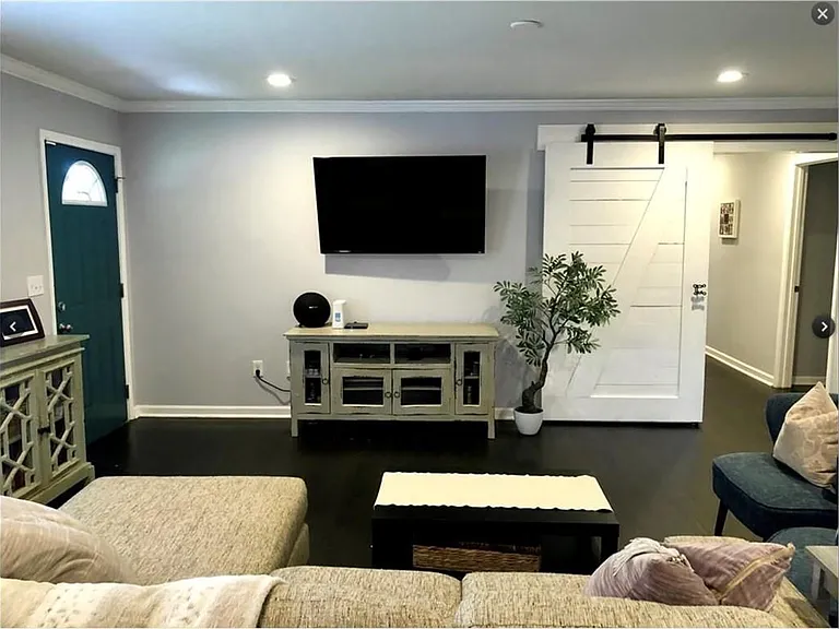 2783 Meadowview Dr — Photo 11