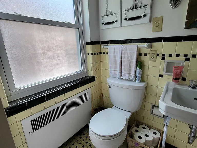 2796 Observatory Ave #6 — Photo 14