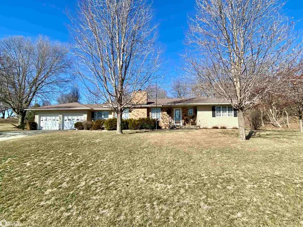 1102 Chicago St, Audubon, IA 50025