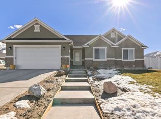671 W Sky Hawk Way, Elk Ridge, UT 84651