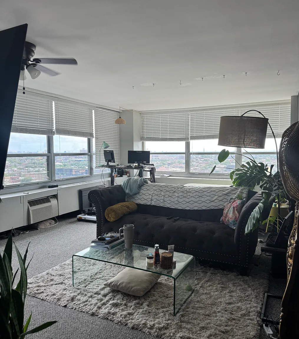 Studio, 800 sqft, $1,800 — Photo 1
