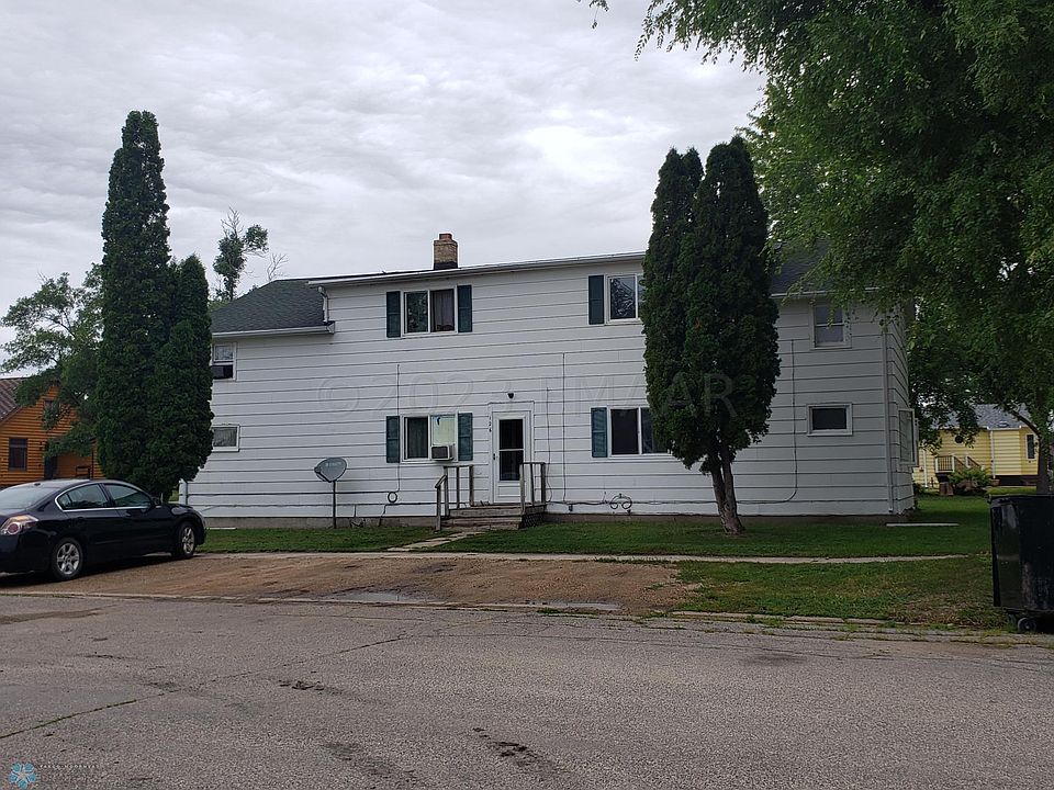 1st image of 126 3rd Ave S #4