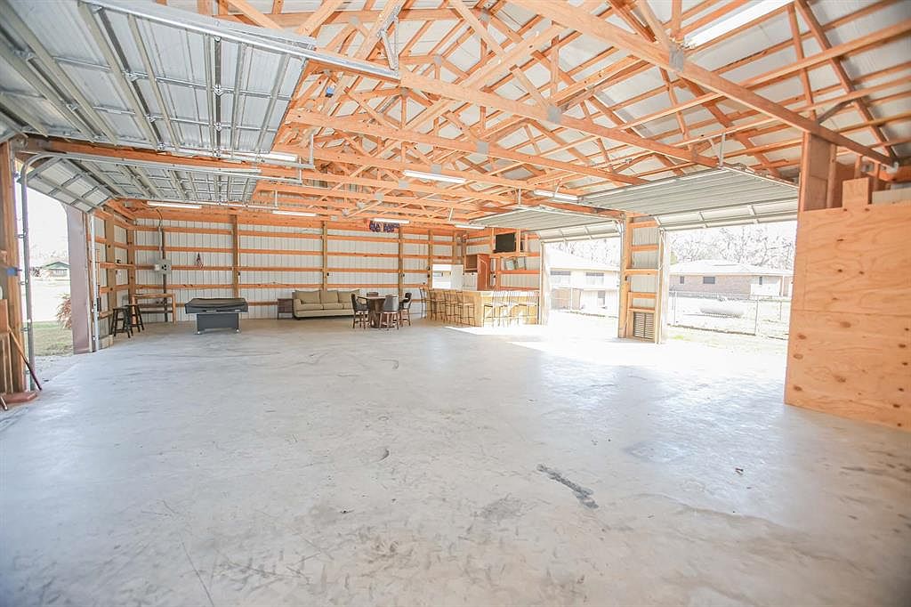 311 Rabbit Trl, Lake Jackson, TX 77566 Zillow