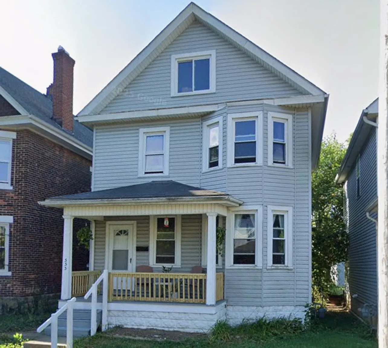 3 bed, 1.5 bath, 1200 sqft, $1,500 — Photo 1