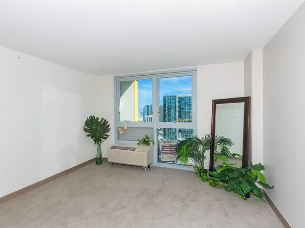 988 Halekauwila St, Honolulu, HI