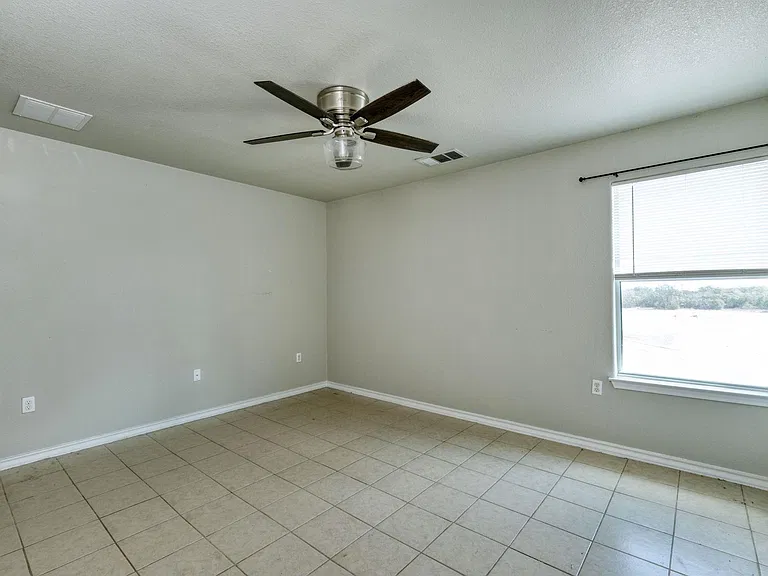 104 Castleberry Ct #A — Photo 7