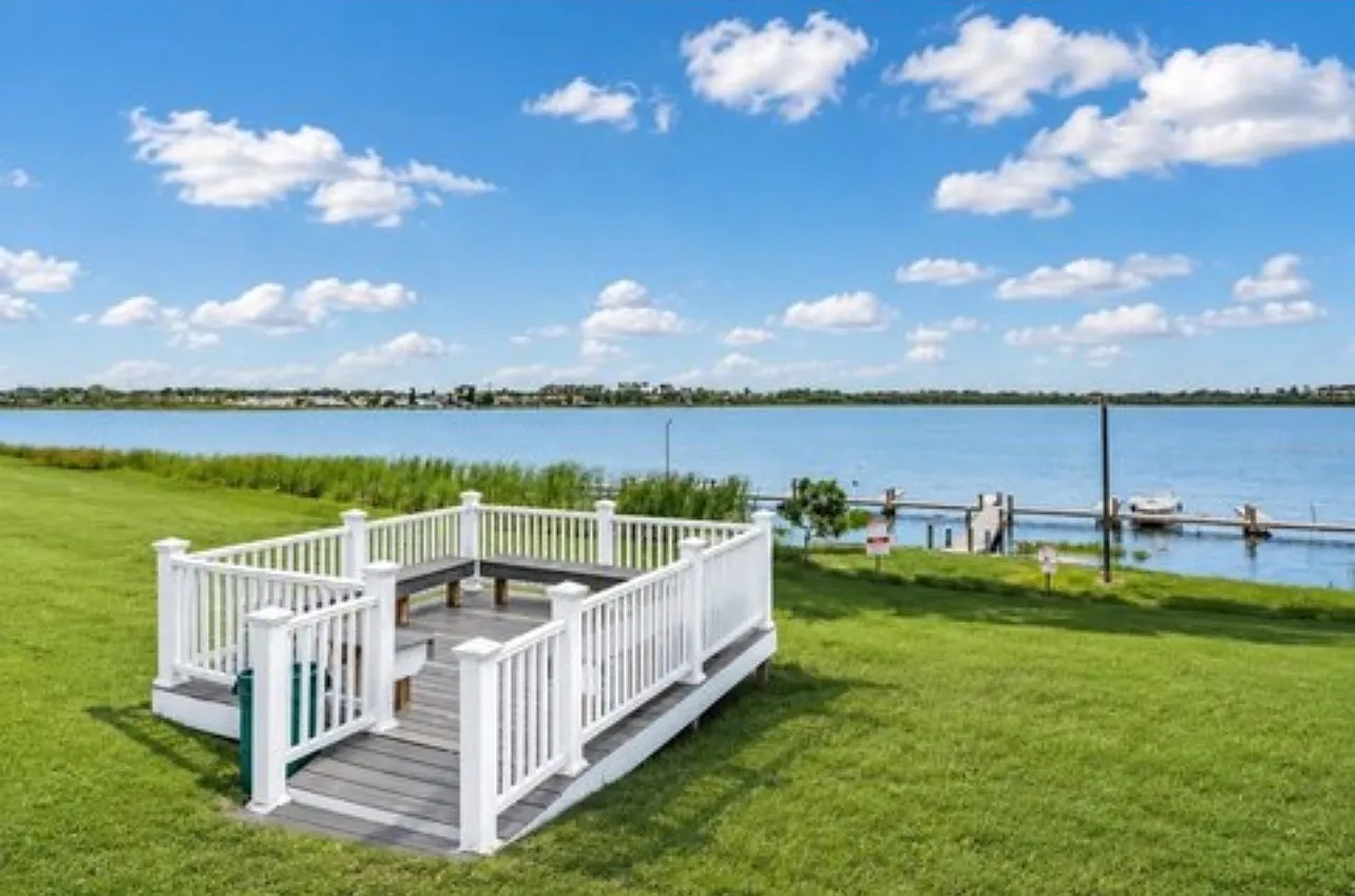 2 bed, 1363 sqft, $1,390 — Photo 3