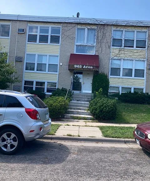 965 Avon St N #9 — Photo 1