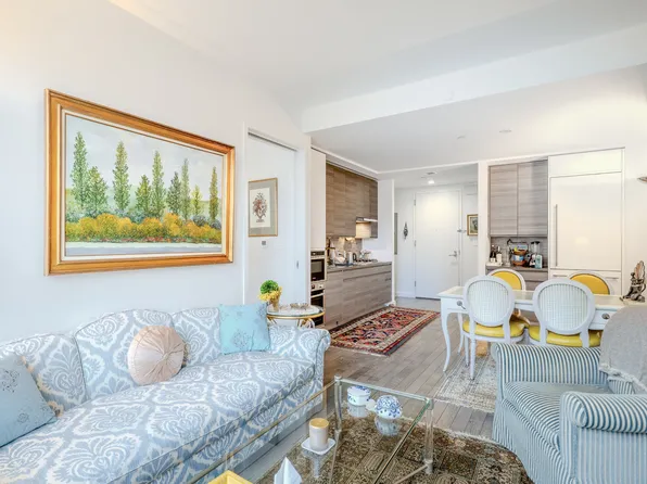 285 West 110th Street image 2 of 19