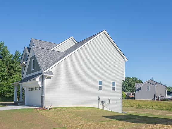 3rd image of 5301 Marshland Ct