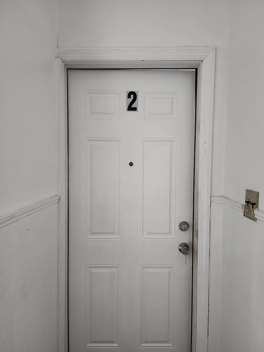 Building Photo - 74 W 7th St #2