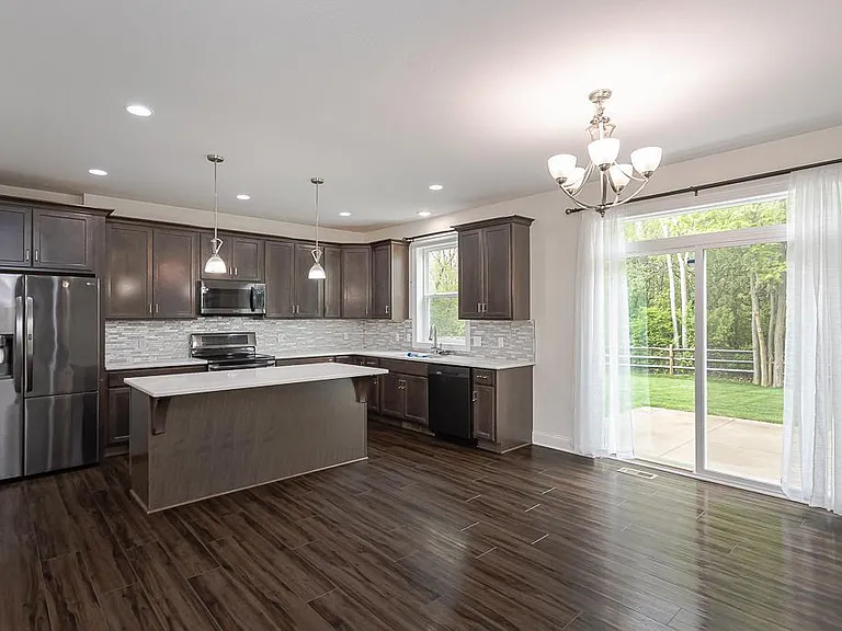 114 Valley Hall Dr — Photo 7
