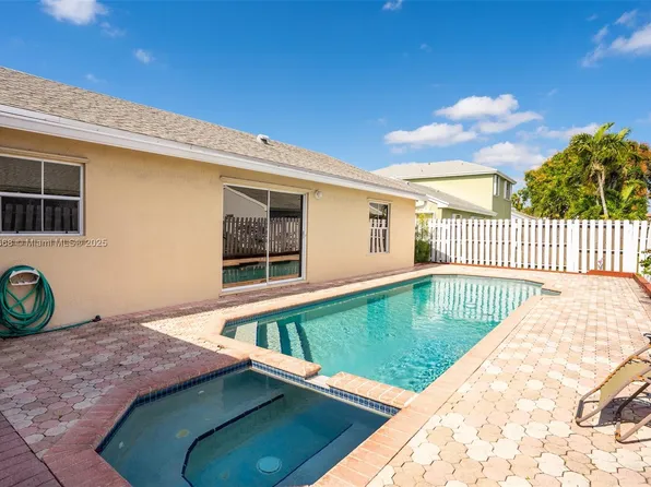 3970 SW 72nd Way, Davie, FL 33314