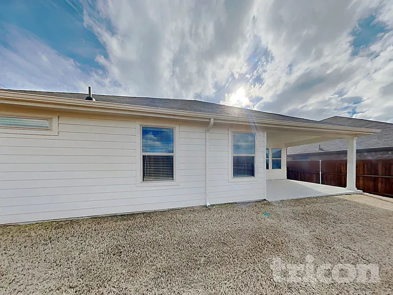 275 Sunshine Ln — Photo 16