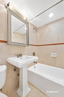Sold by Triplemint | media 8
