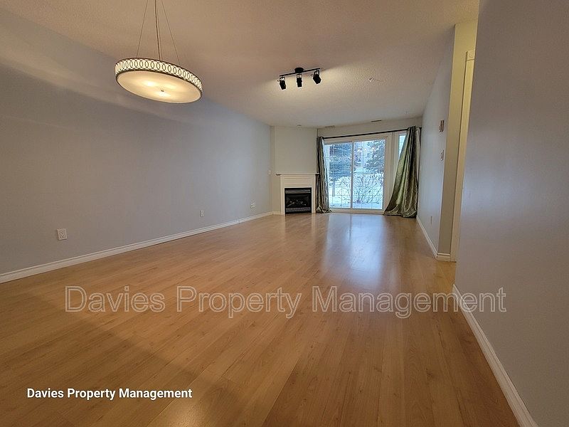 Edmonton Apartment for rent - 2 Bedrooms — photo 5