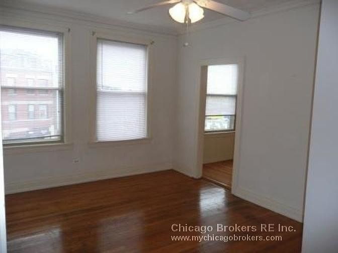 2nd image of 2207 W Montrose Ave APT 2W