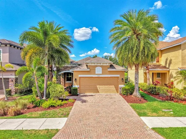 8467 NANDINA DRIVE, SARASOTA, FL 34240