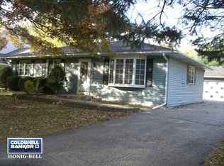 1127 Lasalle St, Somonauk, IL 60552