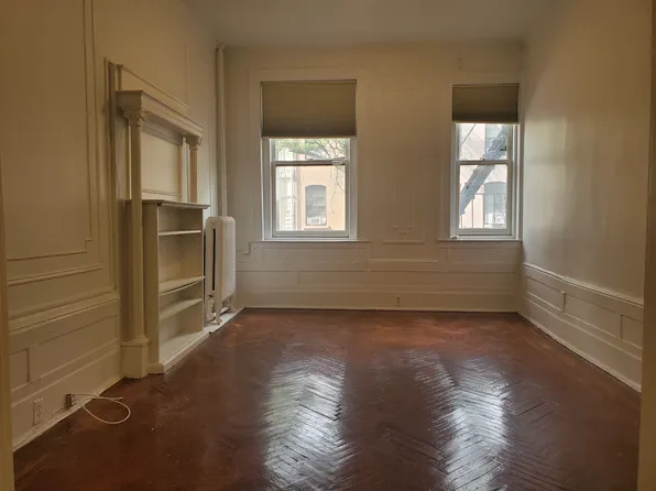 27 Cheever Place image 1 of 3