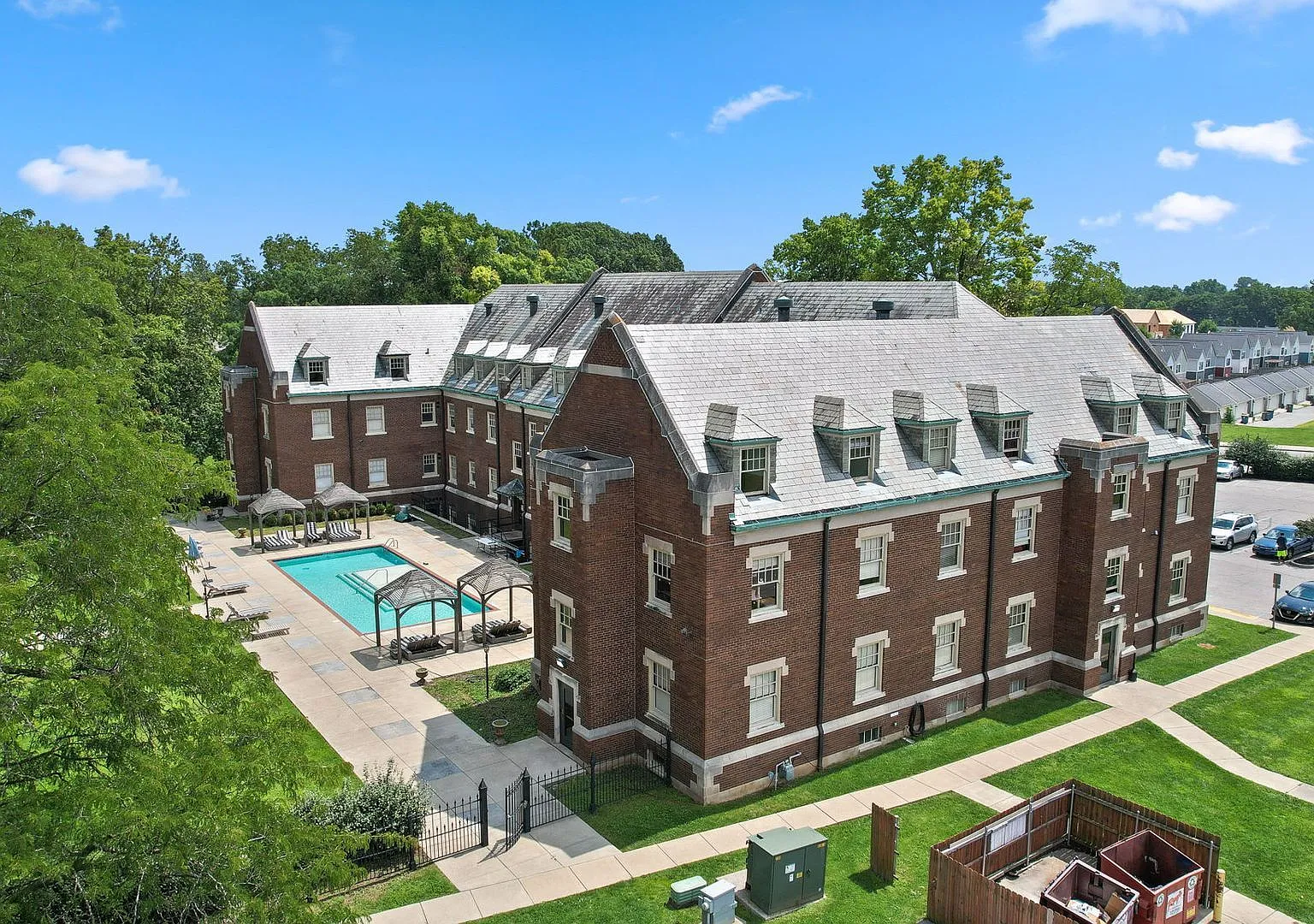 Central State Mansion — Photo 3