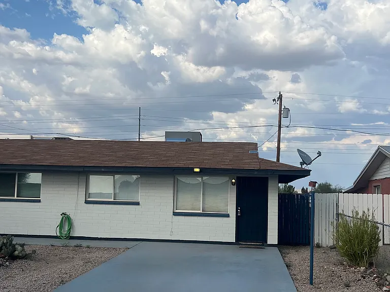 428 Reizen Dr — Photo 2