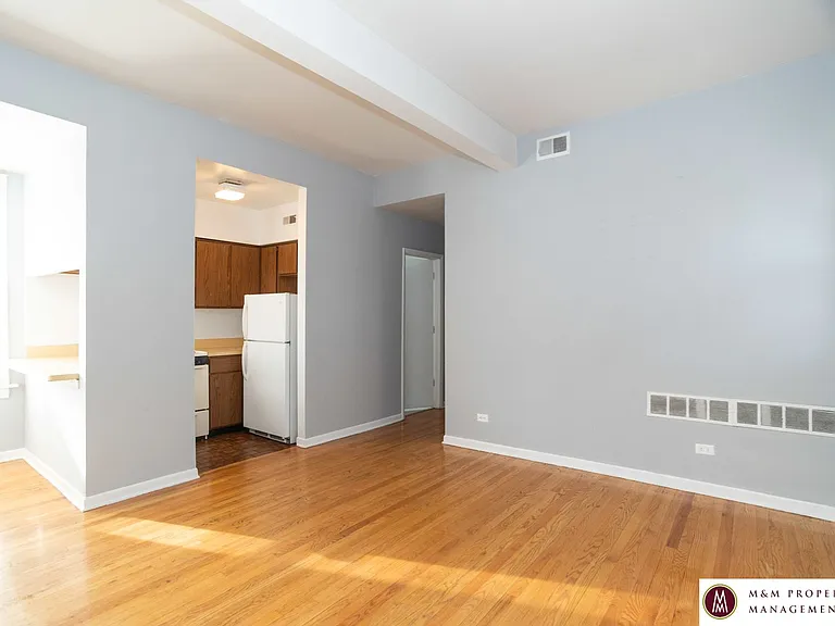 811 S Bishop St — Photo 5