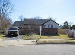 2931 Oak Ct, Oceanside, NY