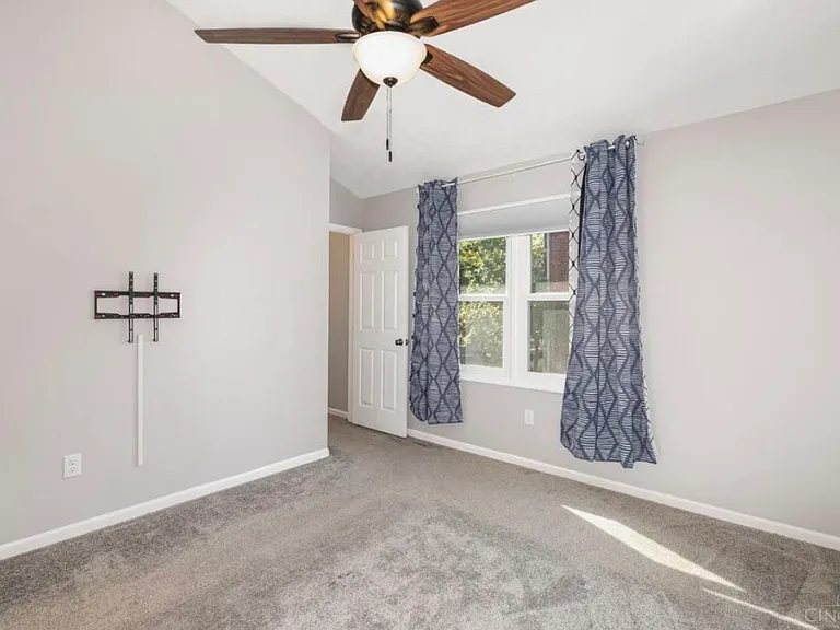 2133 Deerfield Pl #2 — Photo 15