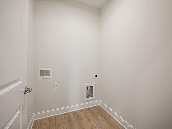 5th image of 16 Harmony Cir