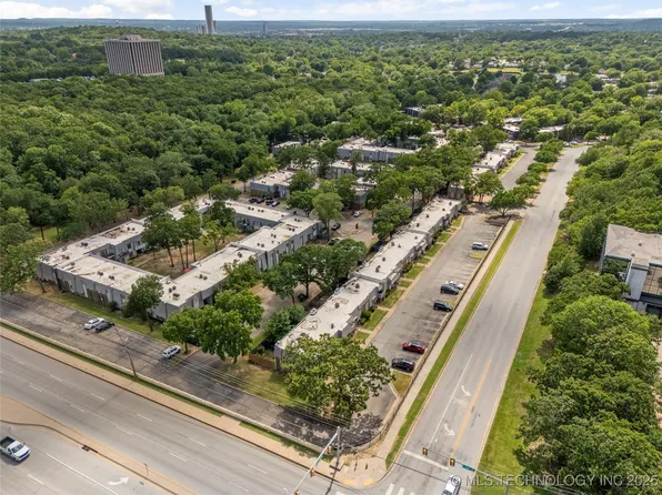 4660 E 68th St Unit 179, Tulsa, OK 74136