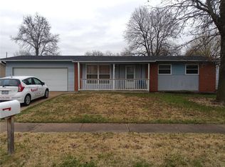 745 Charvel Dr, Florissant, MO