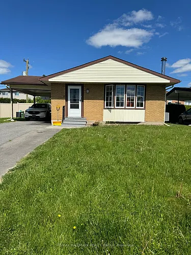 1387 Sault St #B Photo 1