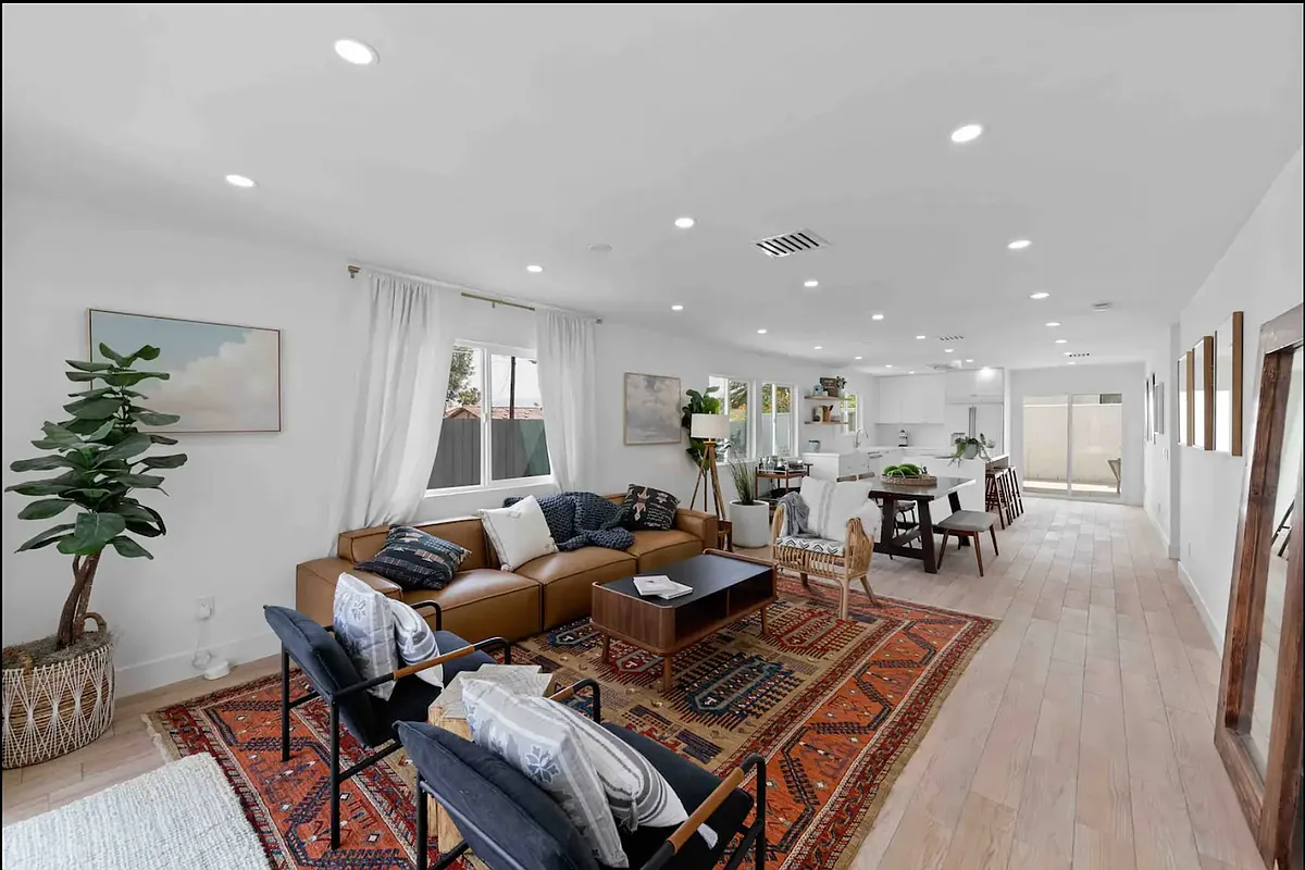 Building Photo - 54510 Avenida Madero #1