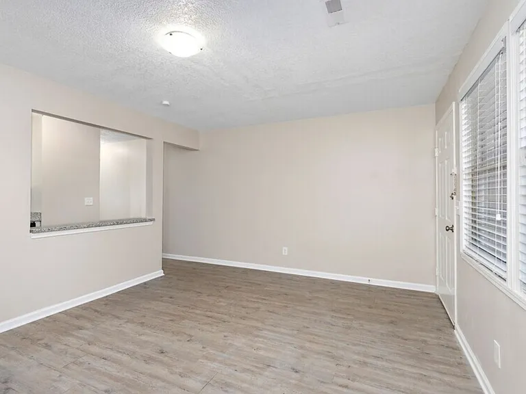 6314 Caenen Lake Rd — Photo 8