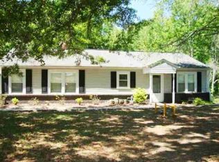 1723 Cheddar Rd, Belton, SC 29627