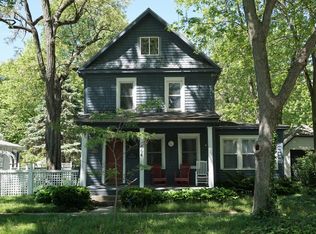 404 W Illinois St, Urbana, IL 61801