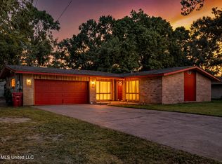 2606 Hickman Ave, Picayune, MS 39466