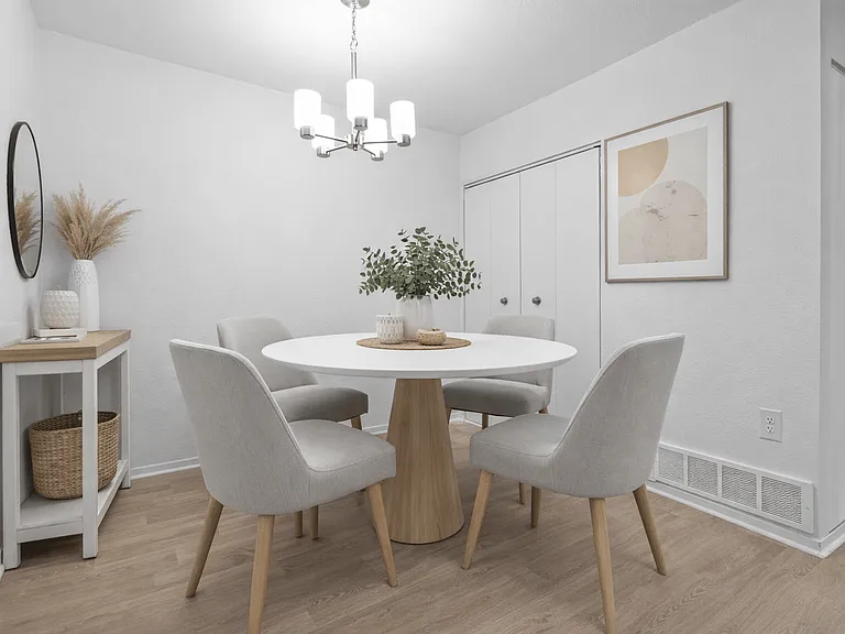 Canton Club Apartments - Canton, MI — Photo 18