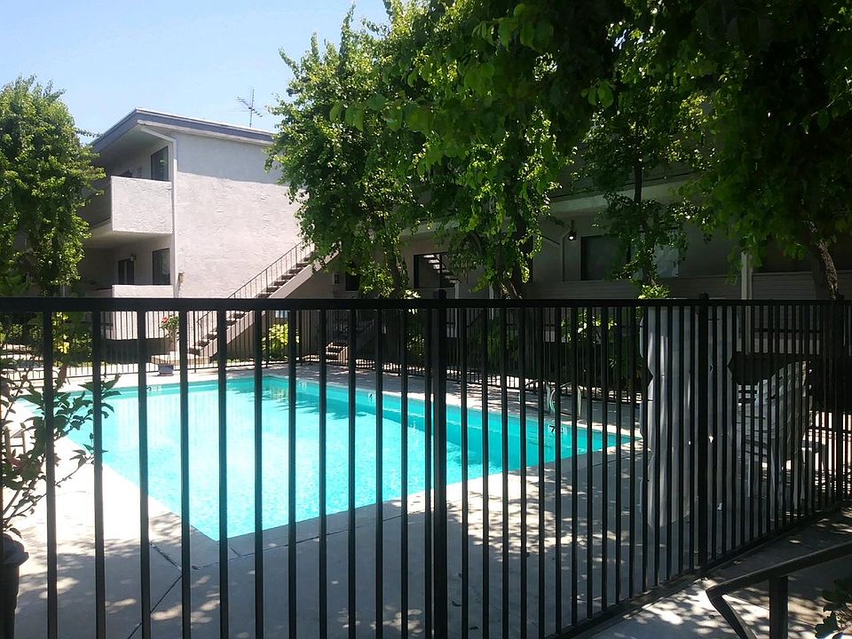 1st image of 8539 De Soto Ave #111