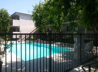 8539 De Soto Ave, Canoga Park, CA 91304