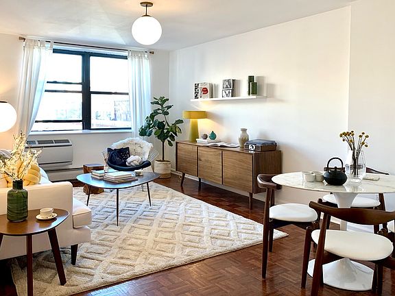 4th image of 156 Sackett St APT 3A