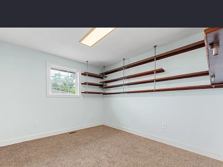 202 Kimberly Rd — Photo 7