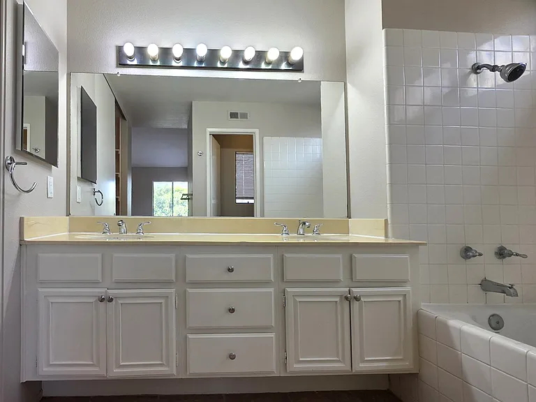4146 Federman Ln — Photo 36