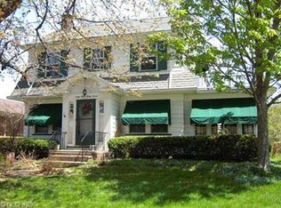 6337 Manchester Rd, Parma, OH 44129