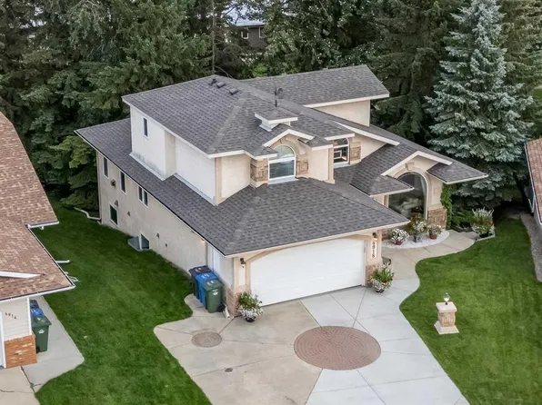 4918 W 53 Avenue Close, Innisfail, AB T4G 1W1
