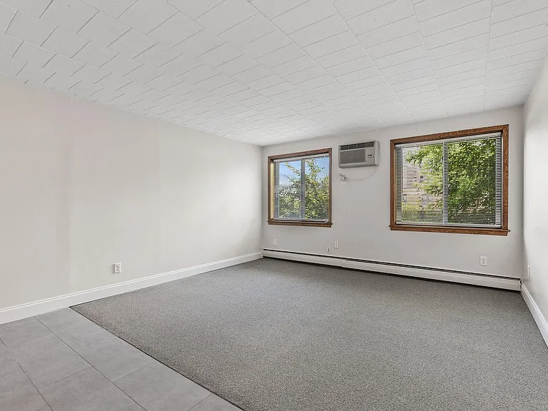 1111 S 7th St — Photo 33