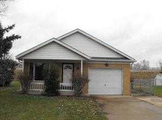 101 Valleywoods Dr, Swanton, OH 43558