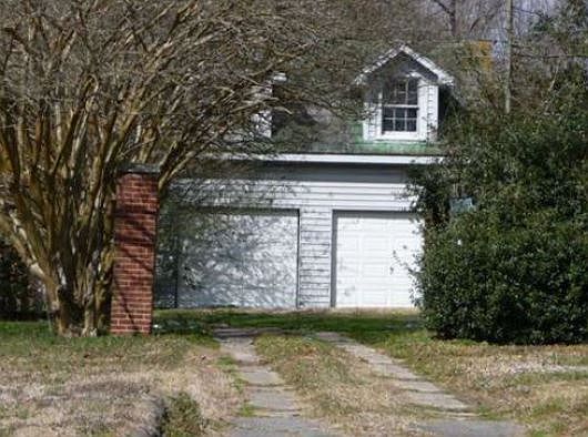2nd image of 428 E Main St